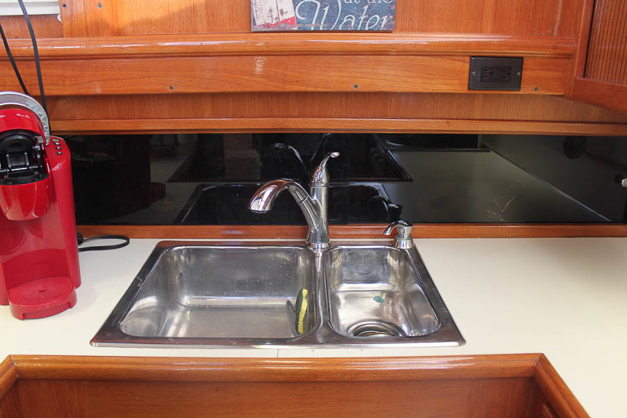 1992 Tollycraft Cockpit Motor Yacht