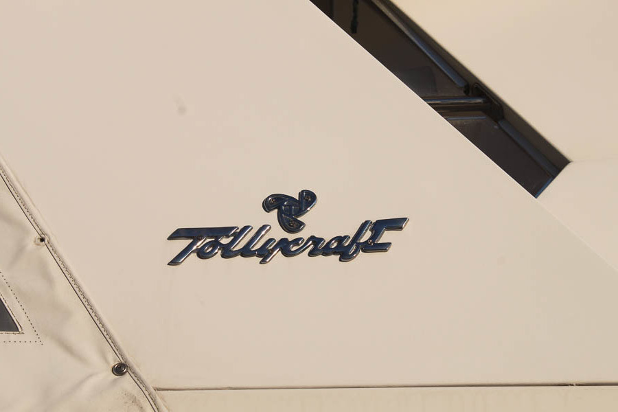 1992 Tollycraft Cockpit Motor Yacht