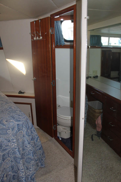 1992 Tollycraft Cockpit Motor Yacht