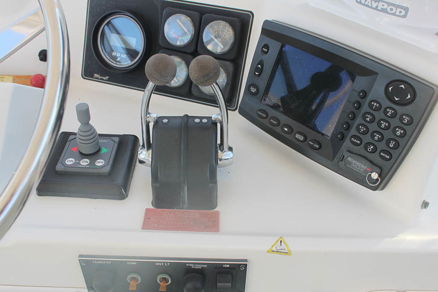 1992 Tollycraft Cockpit Motor Yacht