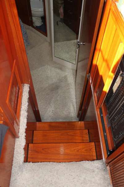 1992 Tollycraft Cockpit Motor Yacht