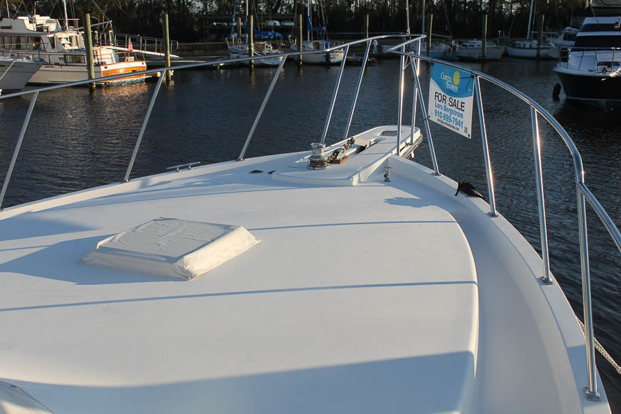 1992 Tollycraft Cockpit Motor Yacht