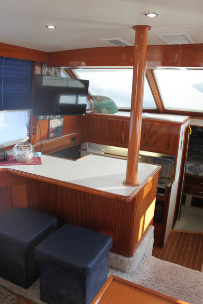 1992 Tollycraft Cockpit Motor Yacht