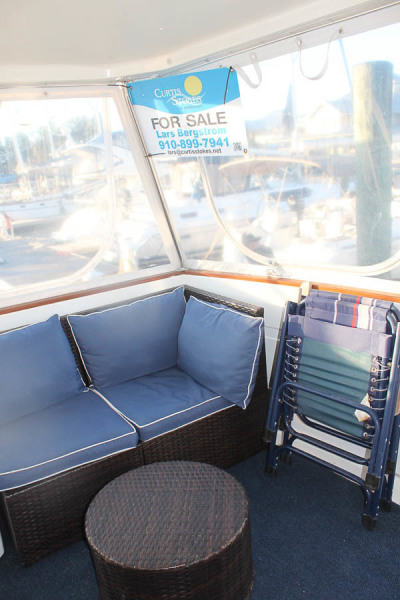 1992 Tollycraft Cockpit Motor Yacht