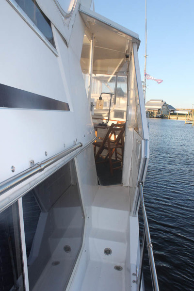 1992 Tollycraft Cockpit Motor Yacht