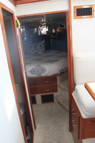 1992 Tollycraft Cockpit Motor Yacht