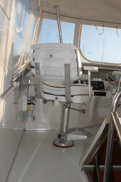 1992 Tollycraft Cockpit Motor Yacht