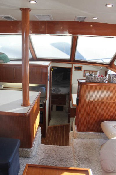 1992 Tollycraft Cockpit Motor Yacht