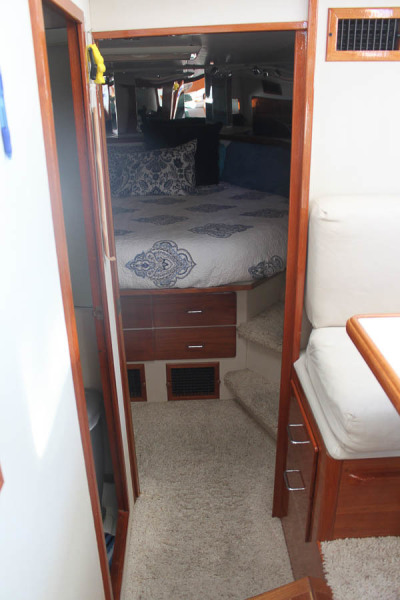 1992 Tollycraft Cockpit Motor Yacht