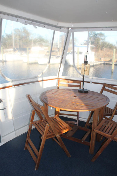 1992 Tollycraft Cockpit Motor Yacht