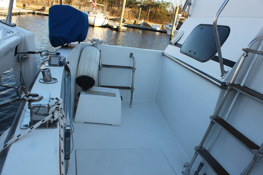 1992 Tollycraft Cockpit Motor Yacht