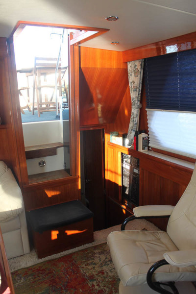 1992 Tollycraft Cockpit Motor Yacht