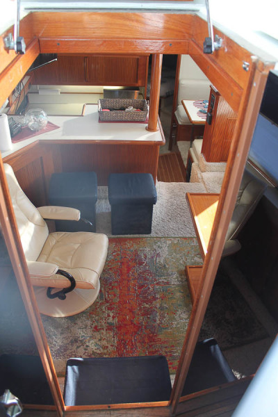 1992 Tollycraft Cockpit Motor Yacht