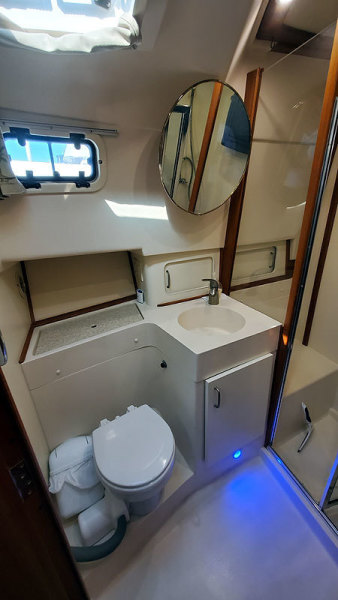 2002 Mainship 390 Trawler