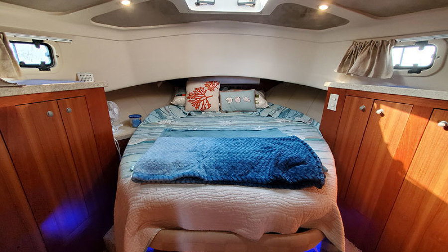 2002 Mainship 390 Trawler