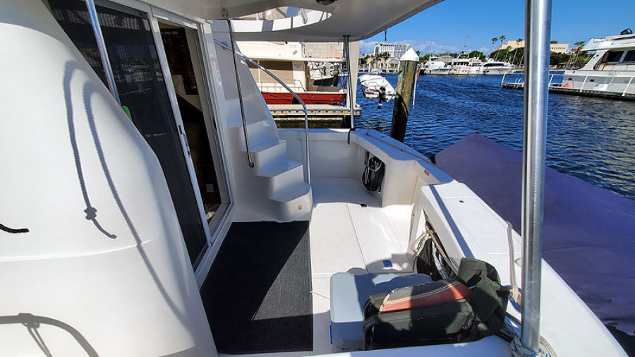 2002 Mainship 390 Trawler