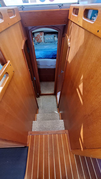 2002 Mainship 390 Trawler