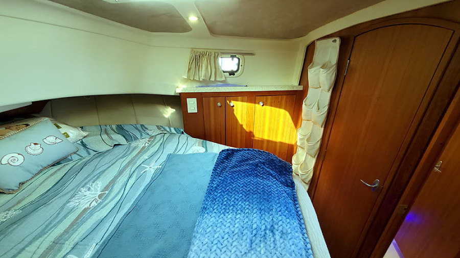 2002 Mainship 390 Trawler
