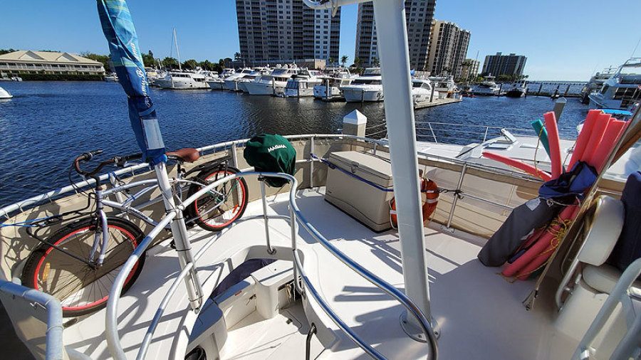 2002 Mainship 390 Trawler