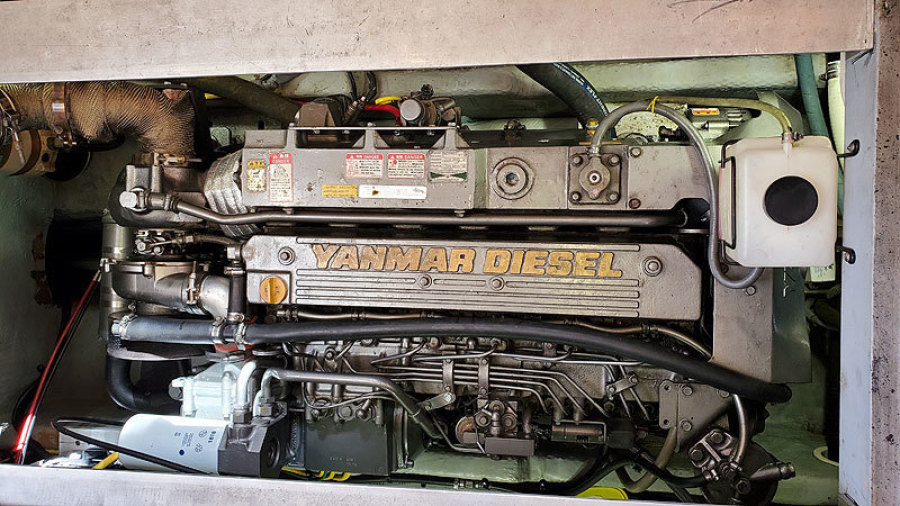 2002 Mainship 390 Trawler