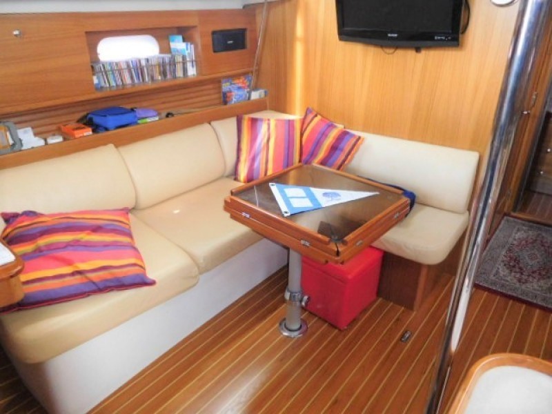 2013 Catalina 385