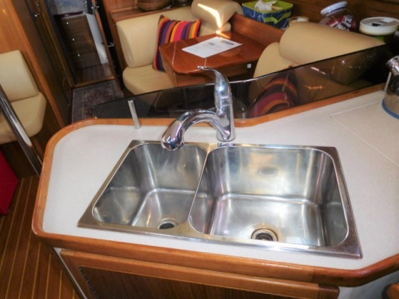 2013 Catalina 385