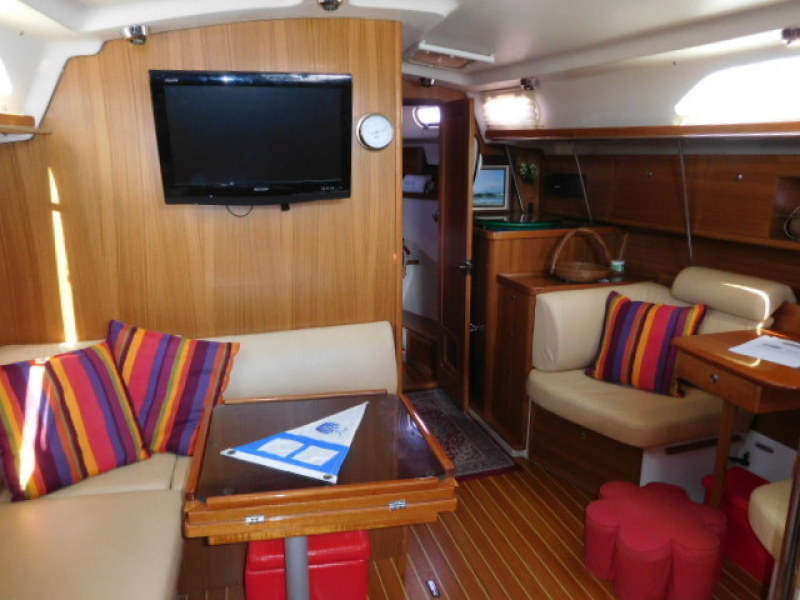 2013 Catalina 385