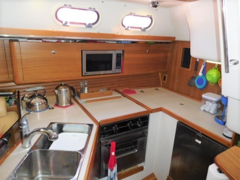 2013 Catalina 385