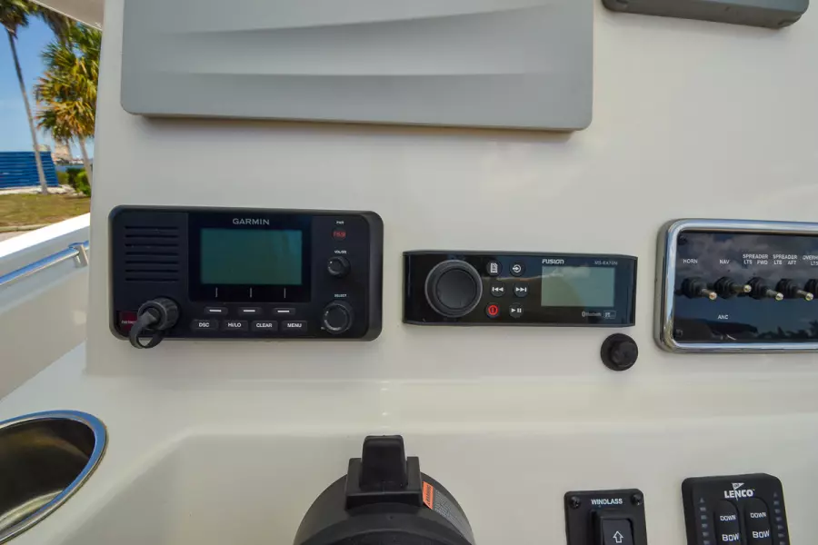 Garmin VHF