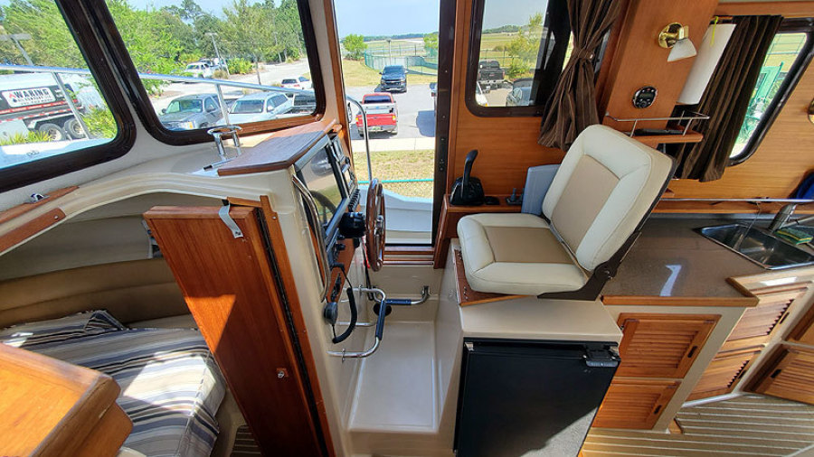 2012 Ranger Tugs R29-S