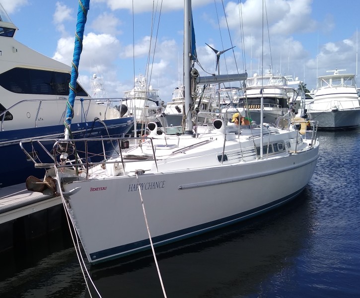 1997 Beneteau 402 Center Cockpit