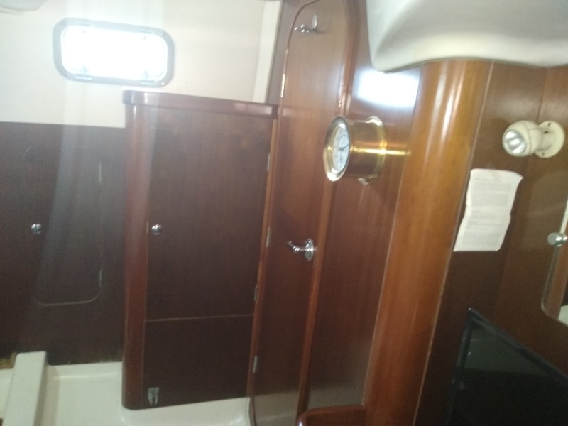 1997 Beneteau 402 Center Cockpit