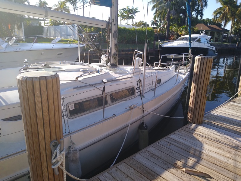 1997 Beneteau 402 Center Cockpit
