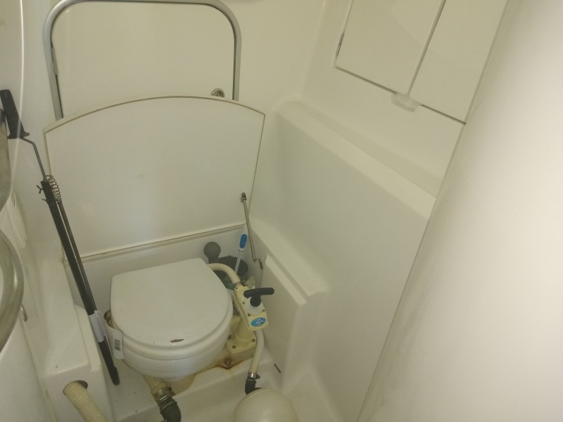 1997 Beneteau 402 Center Cockpit