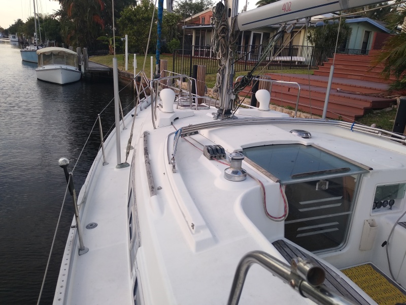 1997 Beneteau 402 Center Cockpit