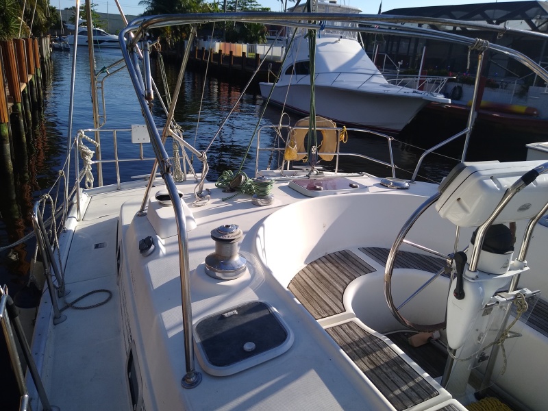 1997 Beneteau 402 Center Cockpit