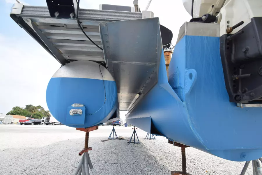 25ft Manitou Yacht For Sale
