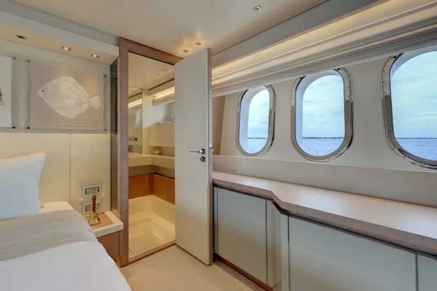 Grand Central 72ft Sanlorenzo Yacht For Sale