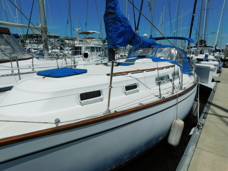 1982 Pearson 323