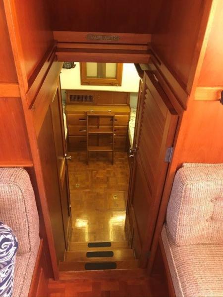 1986 Grand Banks 36 classic