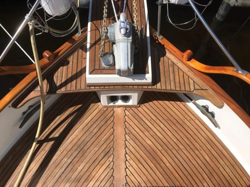 1986 Grand Banks 36 classic