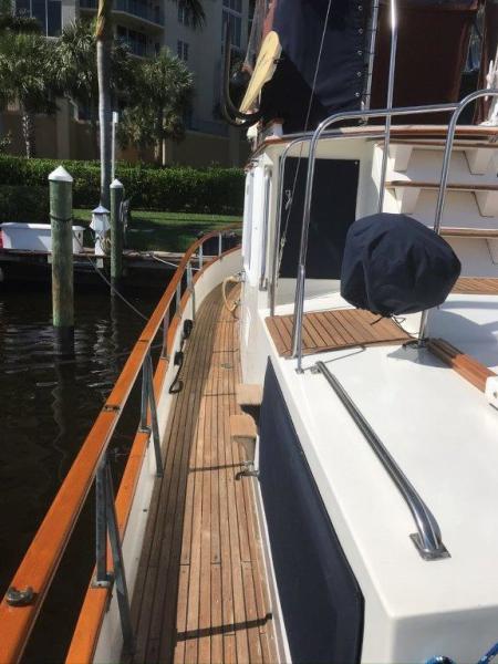 1986 Grand Banks 36 classic