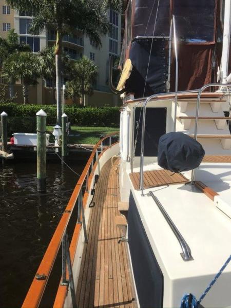 1986 Grand Banks 36 classic