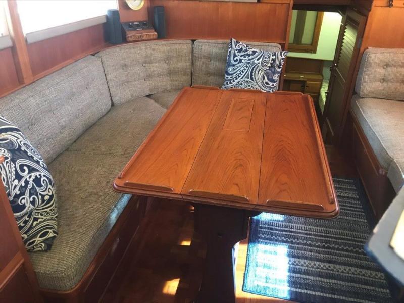 1986 Grand Banks 36 classic