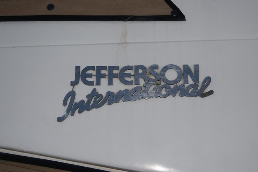 1999 Jefferson International 5300