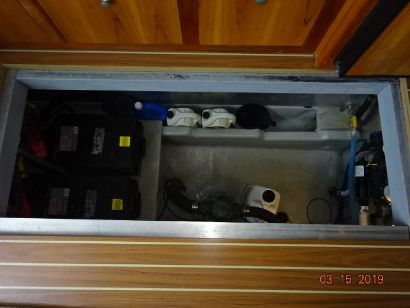 2004 Mainship 390 Sedan Trawler