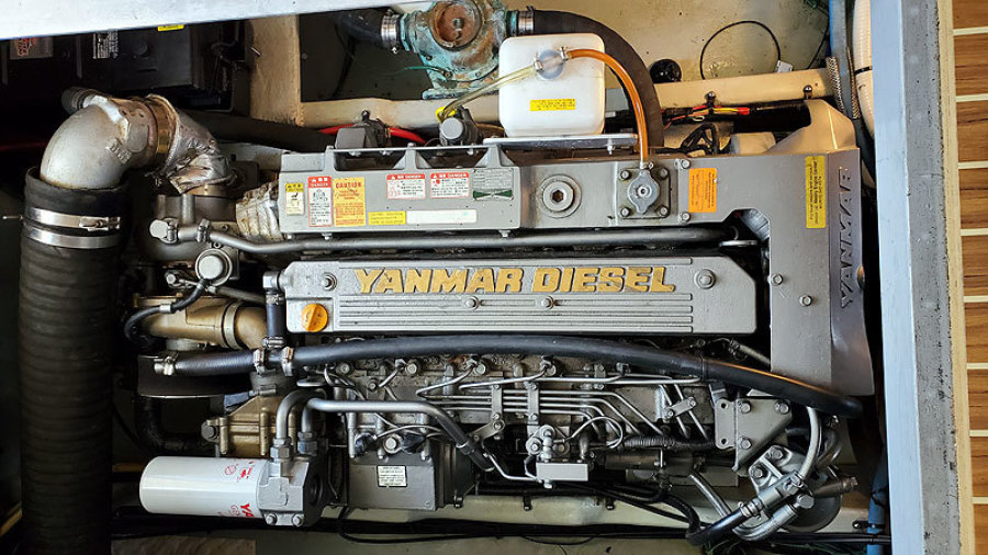 2004 Mainship 390 Sedan Trawler