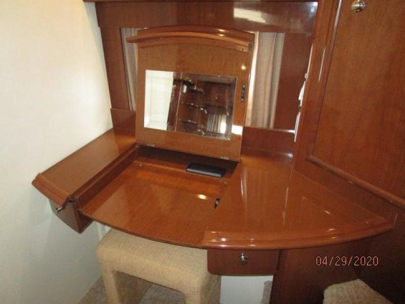 2007 Carver "47" CPMY