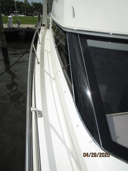 2007 Carver "47" CPMY