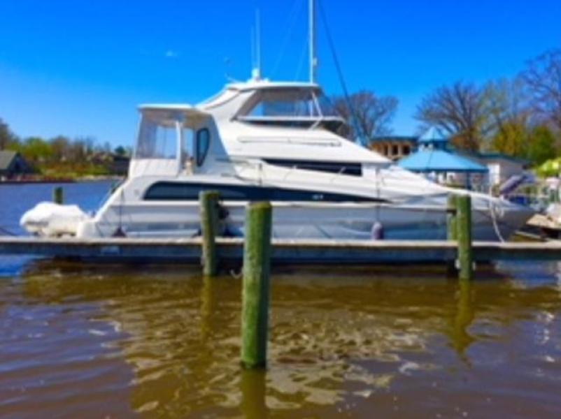 2007 Carver "47" CPMY